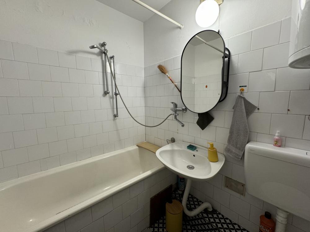 Dvosoban stan – Blok 28, Bulevar Milutina Milankovića ID#2409