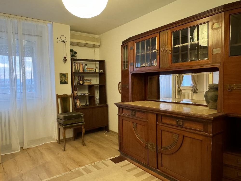 Dvosoban stan – Blok 28, Bulevar Milutina Milankovića ID#2409