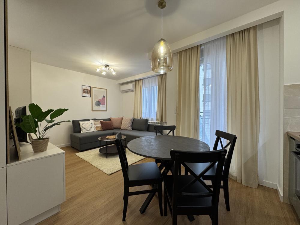 Neuseljivan stan u novoj zgradi u Ozrenskoj ID#2404