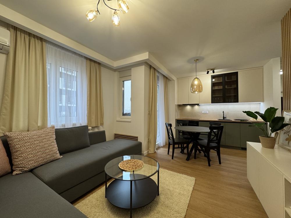 Neuseljivan stan u novoj zgradi u Ozrenskoj ID#2404