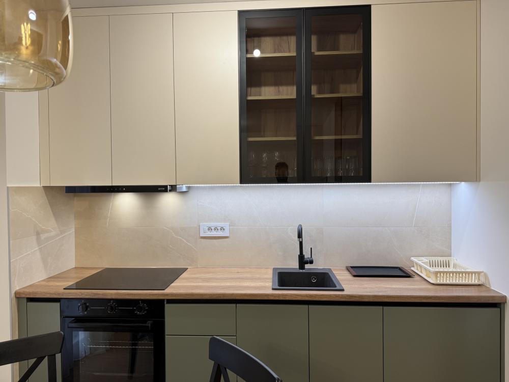 Neuseljivan stan u novoj zgradi u Ozrenskoj ID#2404