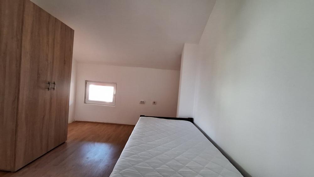 Izdaje se kuća na Ledinama za radnike ID#2312