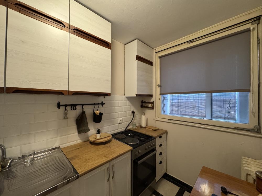 Dvosoban stan – Blok 28, Bulevar Milutina Milankovića ID#2409