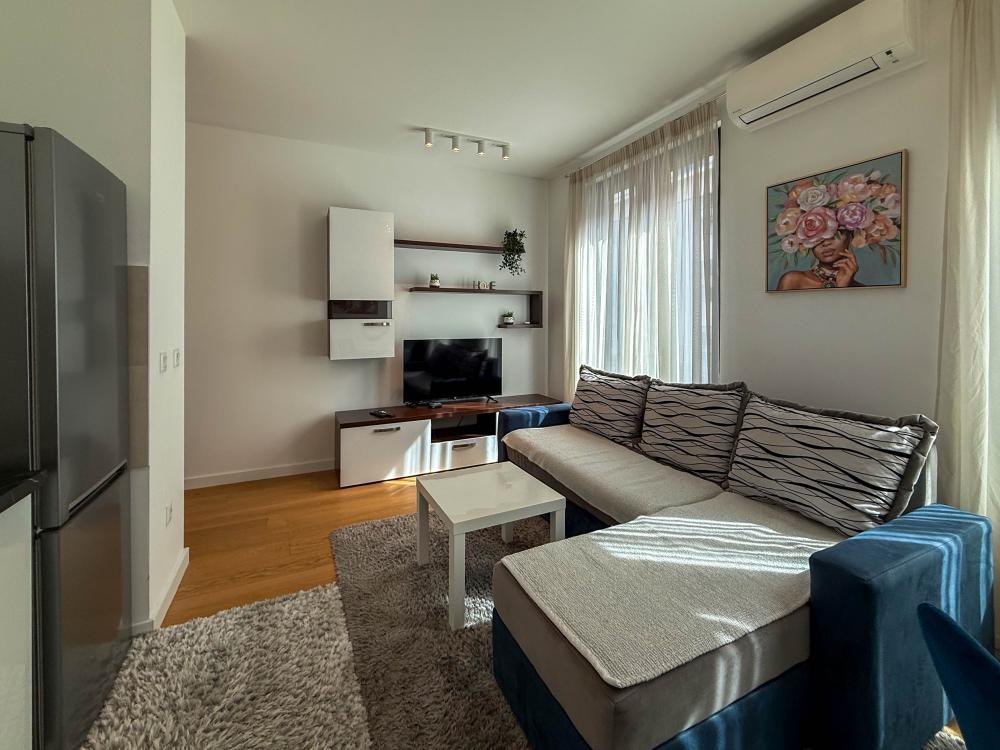 Izdaje se udoban stan u K district-u ID#2412