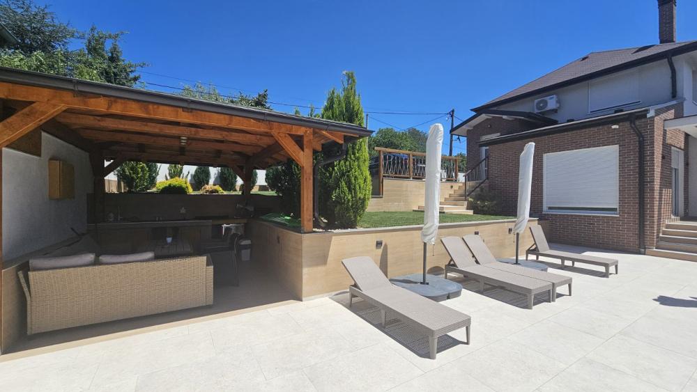 Retko u ponudi - nameštena, useljiva kuća ID#2420