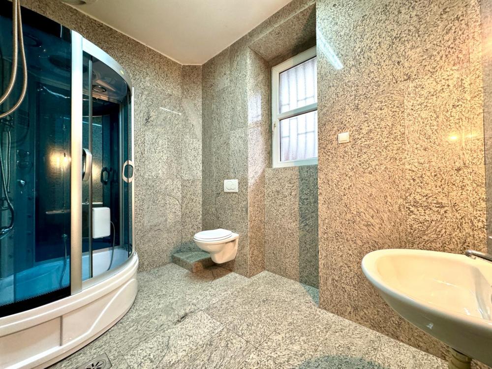 Stan u centru, odličan kao Poslovni prostor ID#2441