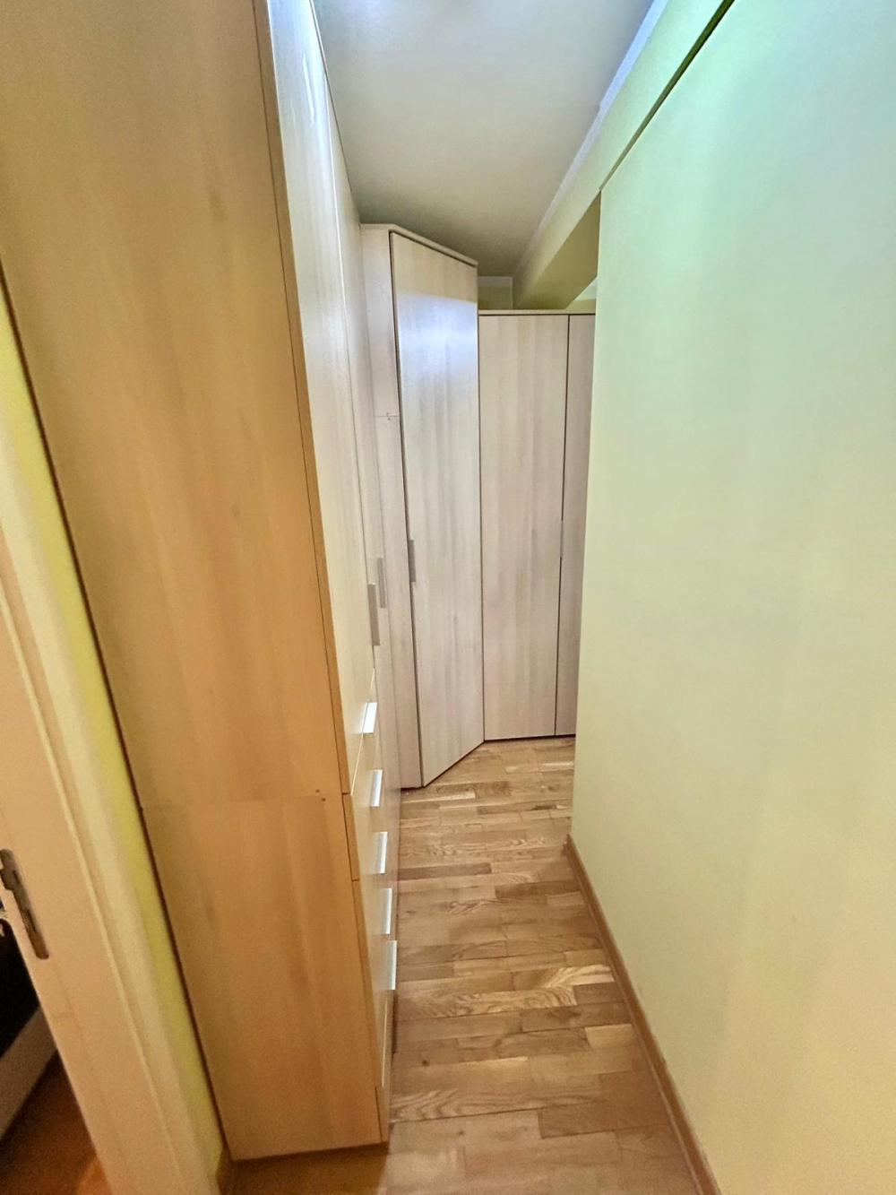 Ulcinjska 70m2 Komforan trosoban, Zvezdara ID#2454