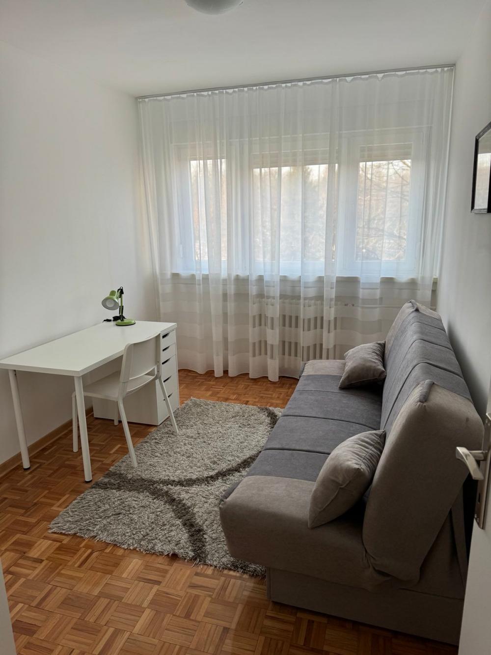 Izdaje se stan – Dedinje, preko puta Hyde Parka ID#2465