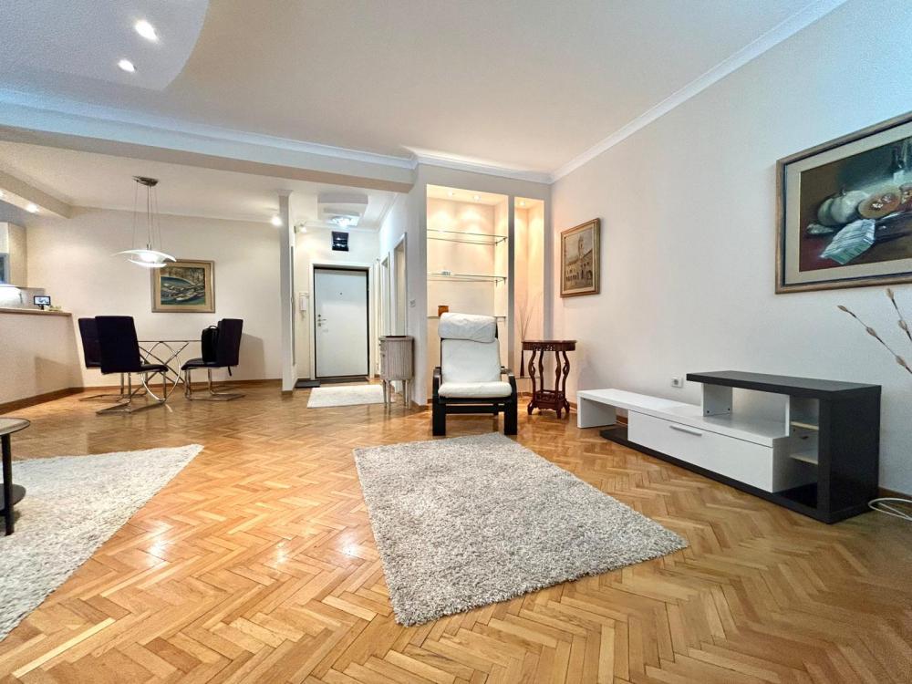 Izdaje se stan 77m2-Čukarički stadion 2 spavaće ID#2480