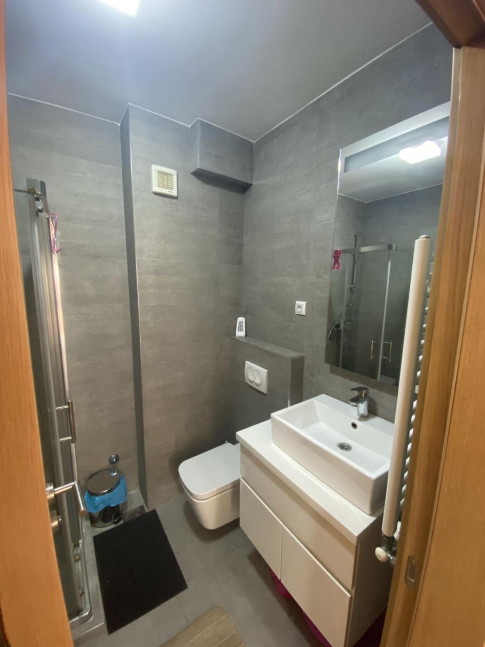 Moderan 40m2 - Dorćol, odvojena spavaća ID#2481