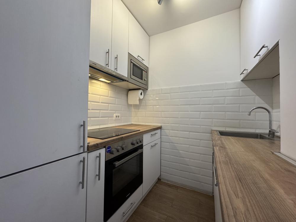 Dvosoban stan, Blok 63, Gandijeva ID#2487