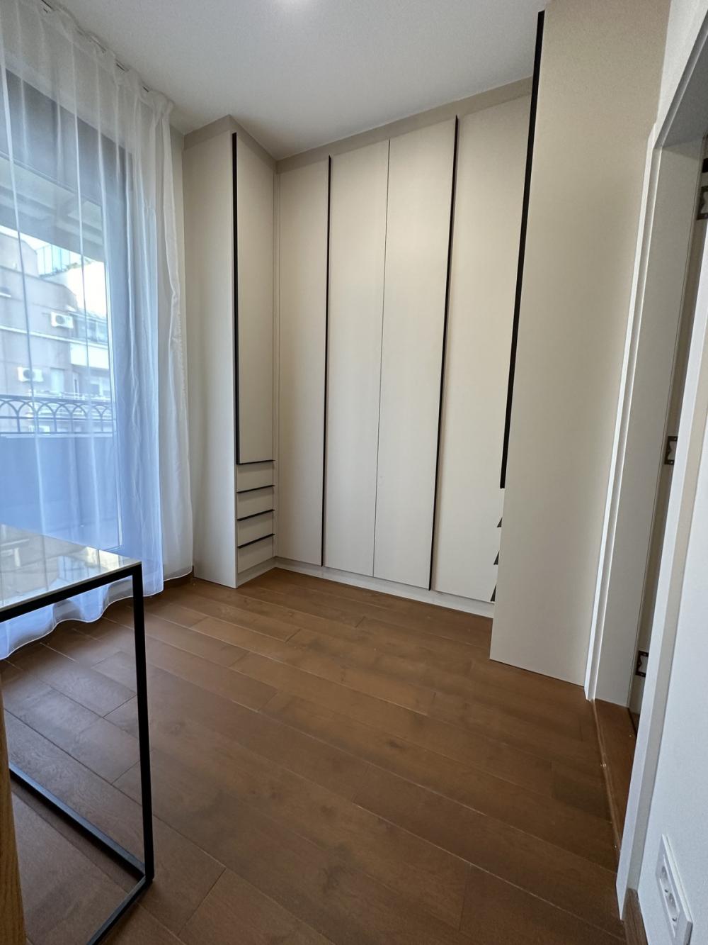 Luksuzni penthouse odmah useljiva sa parking mestom ID#2486