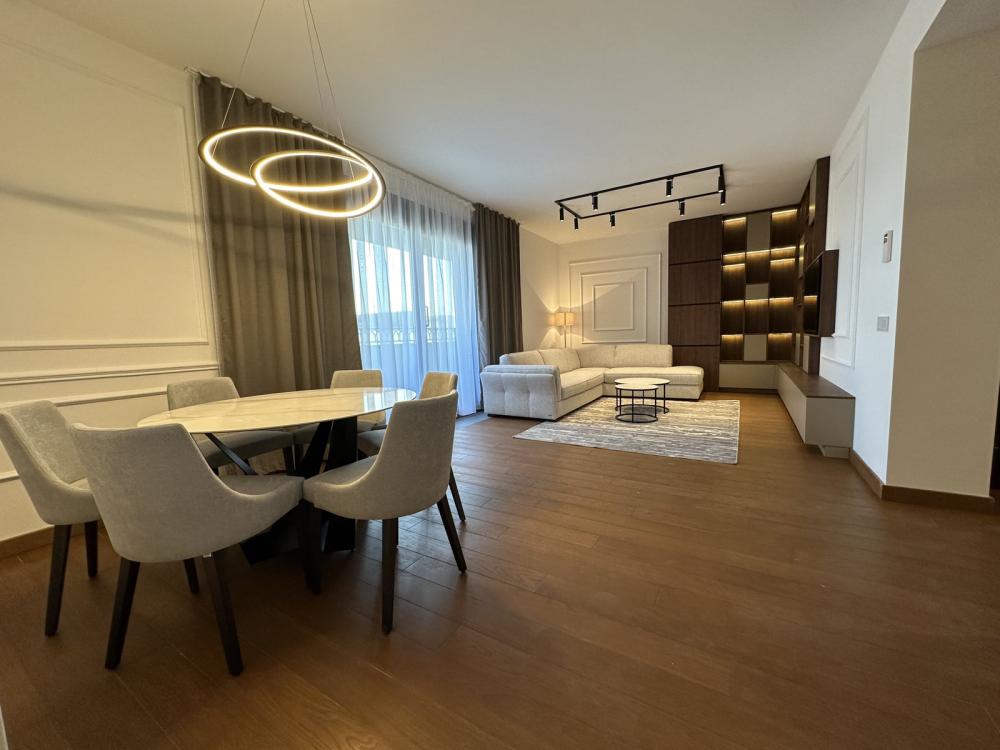 Luksuzni penthouse odmah useljiva sa parking mestom ID#2486