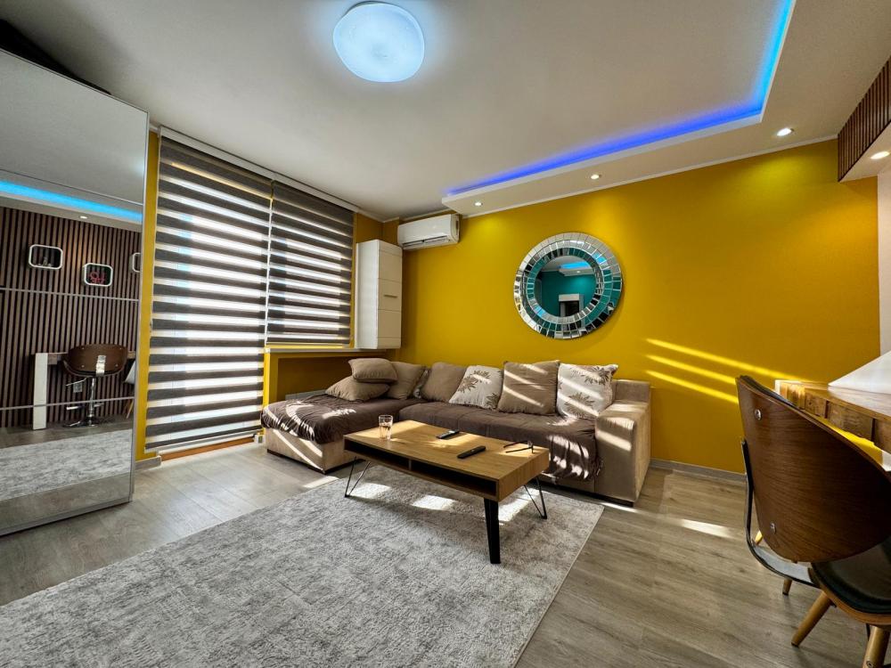 Jednosoban stan sa prelepom terasom ID#2489