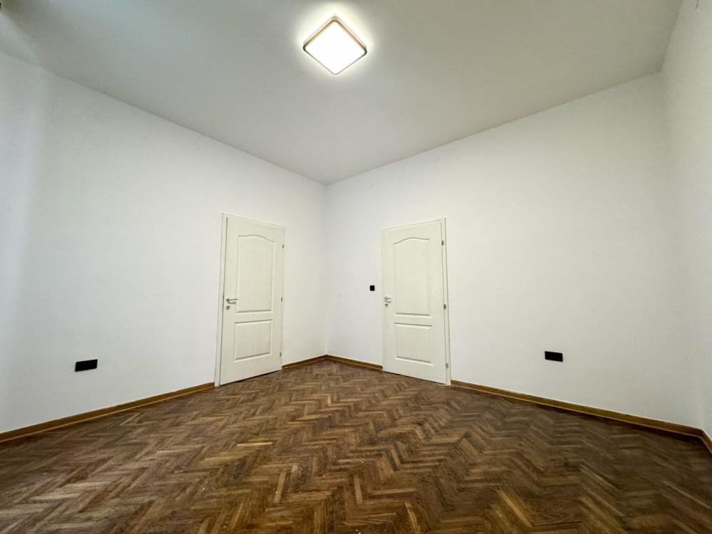 Stan ili poslovni prostor u centru grada ID#2500