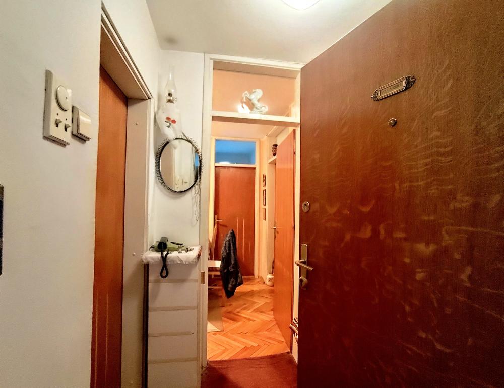 Prodaja 1.5 stan-Cerak ID#2503