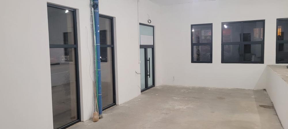 Izdaje se poslovni prostor u novogradnji-Cara Nikolaja ID#2505