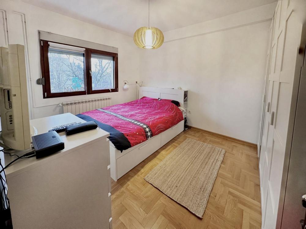 Komforan dvosoban stan sa terasom i parkingom ID#2524