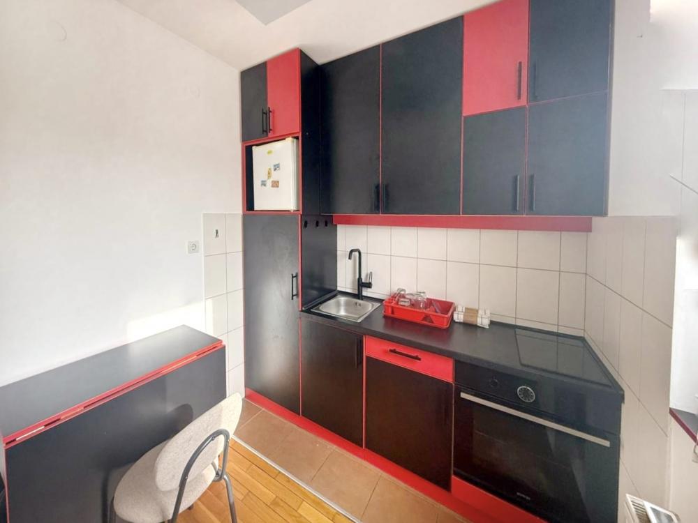 Dvosoban namešten stan|Partizanski blok|Zgrada novije gradnje ID#2526