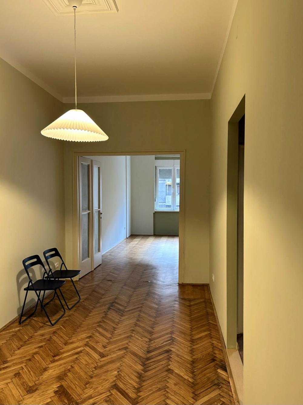 Izdaje se renoviran stan – Poštanska štedionica, Tašmajdan ID#2530