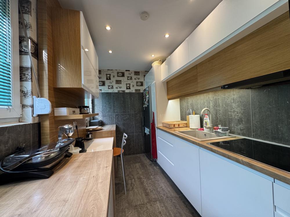 Trosoban stan 100 m² + terasa 35 m², Blok 70a ID#2532