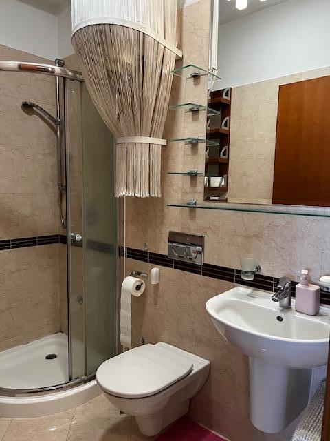 Hram Svetog Save - Dvosoban stan sa garažom ID#2547