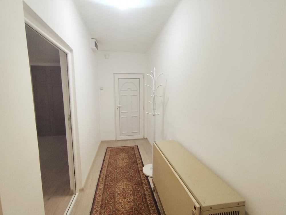 Stan- poslovni prostor+parking mesto, Banovo Brdo-Lješka ID#2553