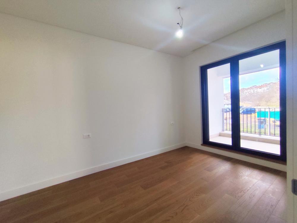 Banovo brdo rezidence, neuseljavan stan sa garažom-850e ID#2563