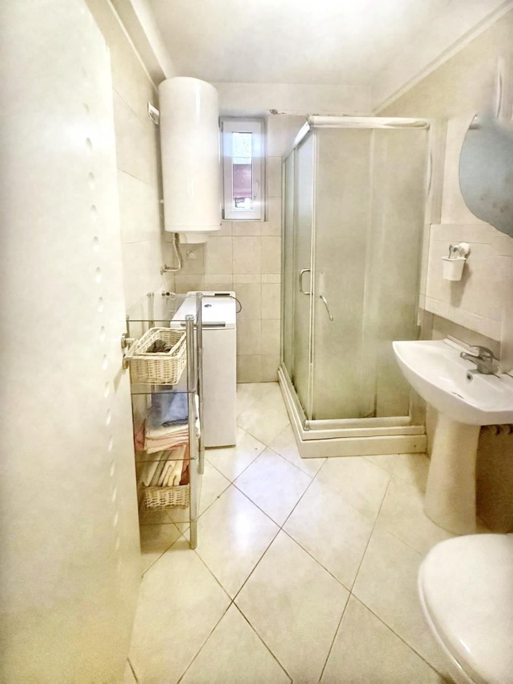 Mir i tišina u srcu Bulevara – renoviran, komforan, dvorišno orijentisan ID#2565