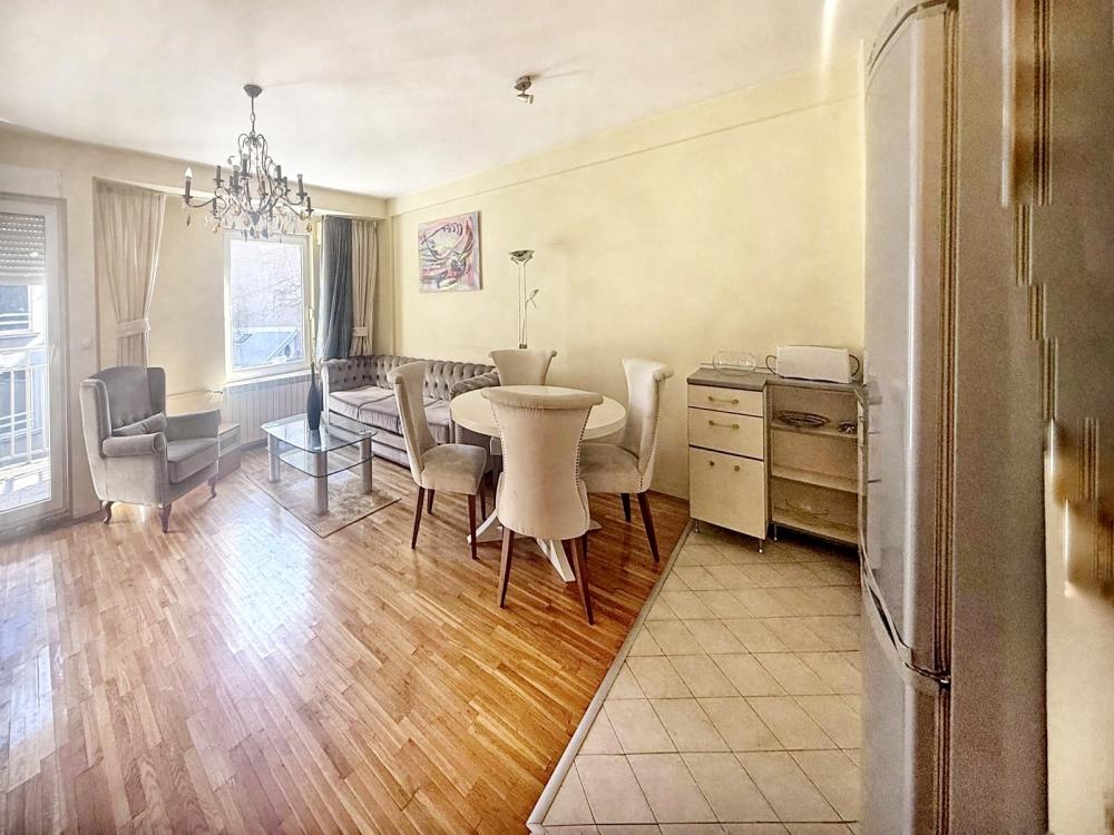 Mir i tišina u srcu Bulevara – renoviran, komforan, dvorišno orijentisan ID#2565