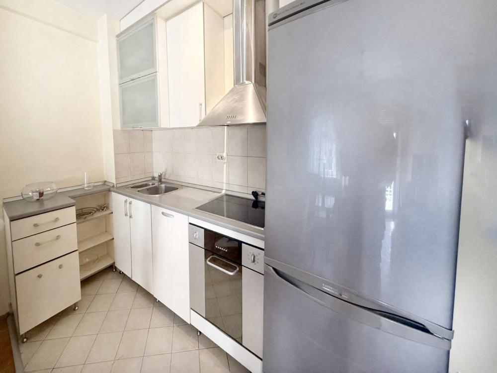 Mir i tišina u srcu Bulevara – renoviran, komforan, dvorišno orijentisan ID#2565