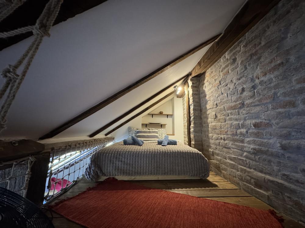 Moderan dizajnerski stan – Glavna, Zemun ID#2570