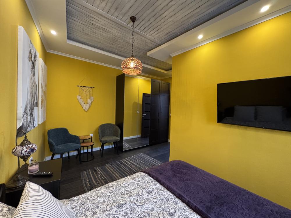 Glavna ulica – 75m2 + terasa 14m2 ispred stana, parking ID#2572