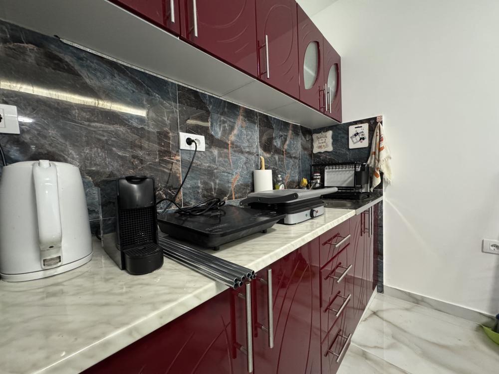 Luksuzno renoviran stan – 58m2+20m2, blok 70 ID#2575