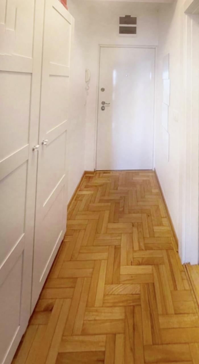 Svetao dvosoban stan sa terasom i otvorenim pogledom – Vojvode Stepe ID#2576