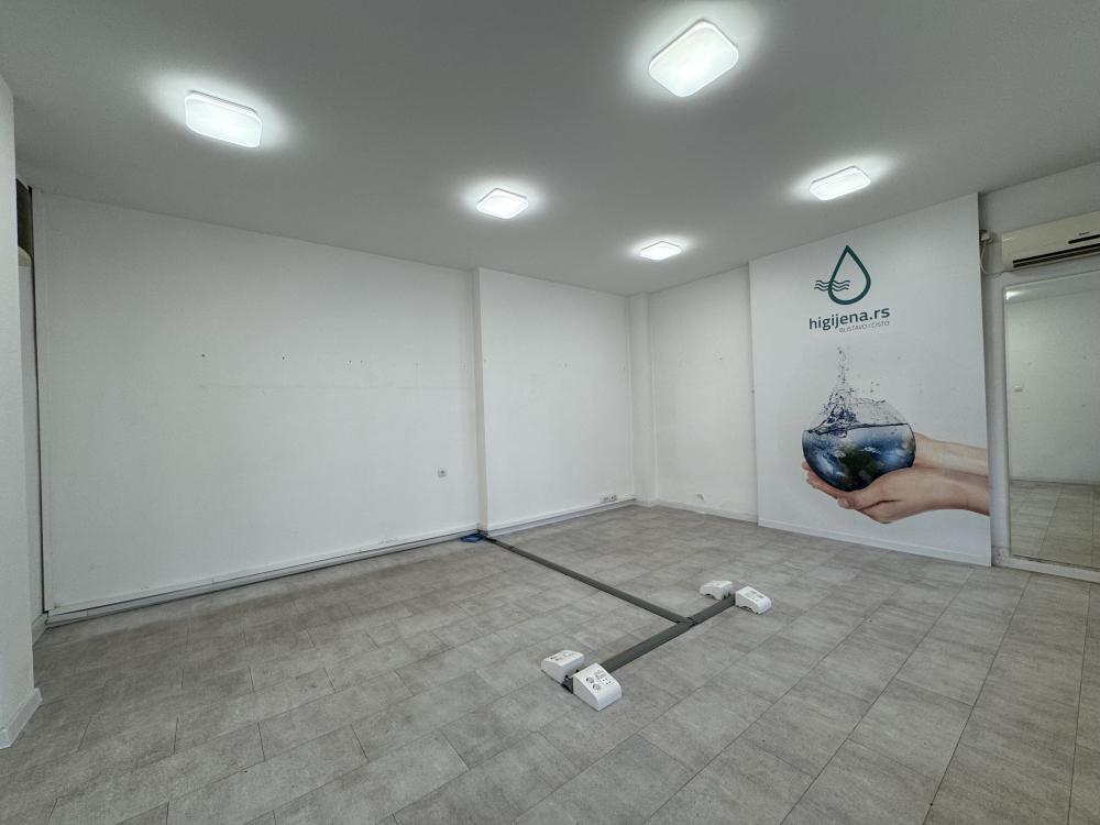 Lokal – Bulevar Mihajla Pupina, Blok 30 ID#2579