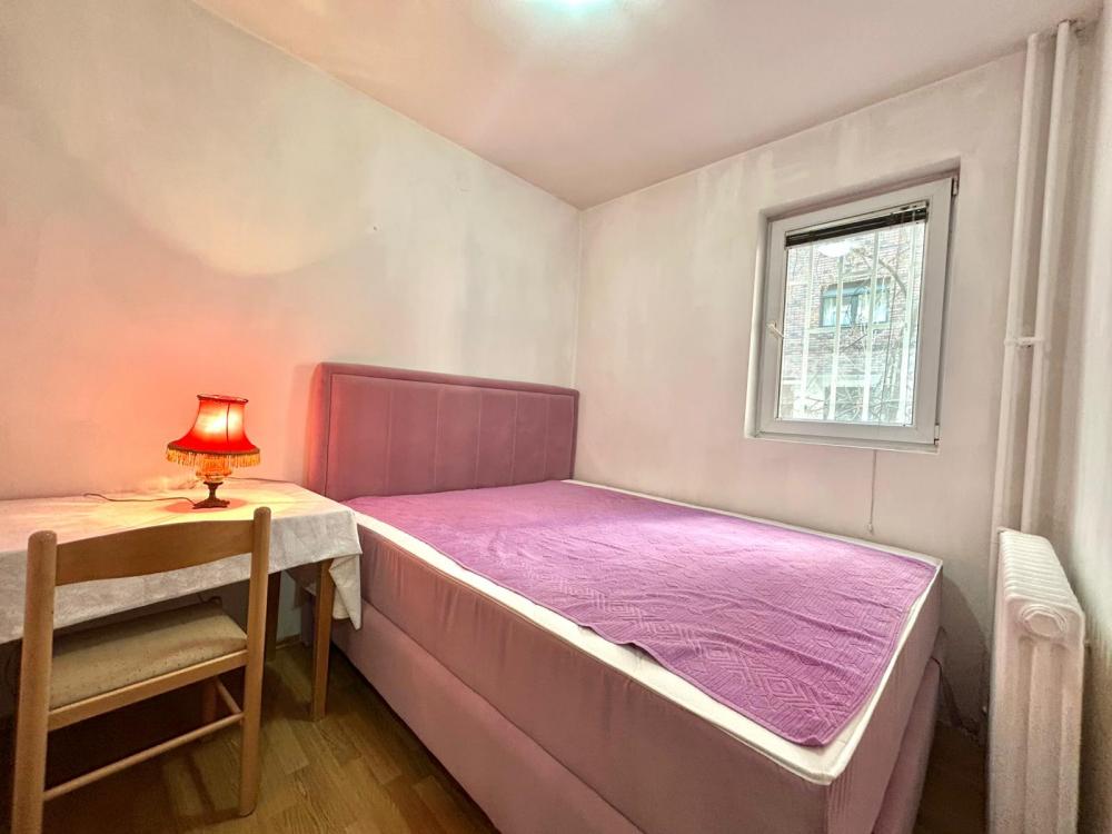 Vukov spomenik 47m2-Vojvode Bogdana ID#2583