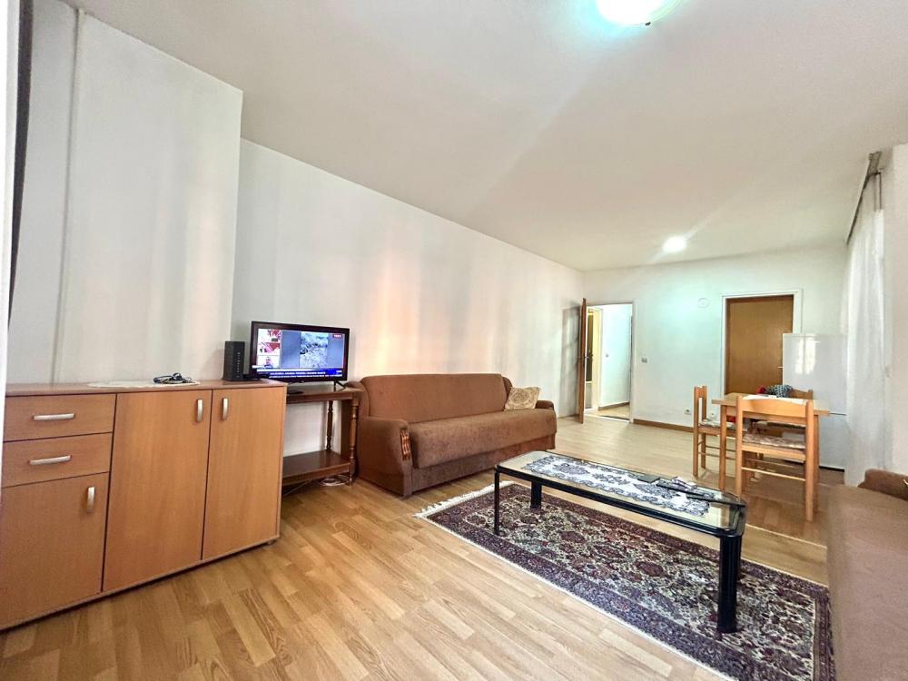 Vukov spomenik 47m2-Vojvode Bogdana ID#2583