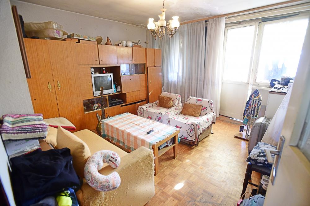 21.blok. 3.0. za renoviranje, odlicna lokacija. ID#2588